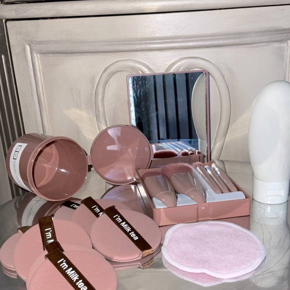 Travel Size Mini Makeup Brushes, travel Set 13 pieces, Airport friendly. - Picture 2 of 10